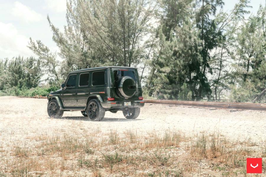  Mercedes-Benz G550 on Vossen Wheels (CV10) 2019 года  (фото 15 из 15)